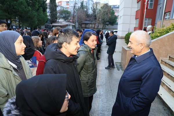 Kaymakam Özyiğit ve Başkan Büyükgöz Bayrak Töreninde